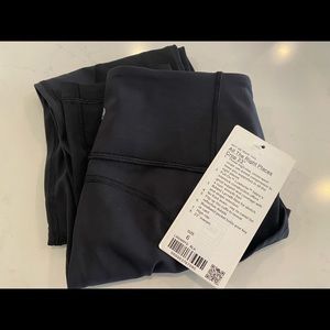 All the Right Places Crop 23” - Size 6 Lululemon- NWT